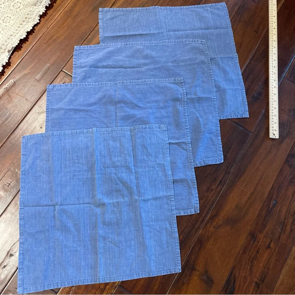 Crate & Barrel blue cloth napkins 4